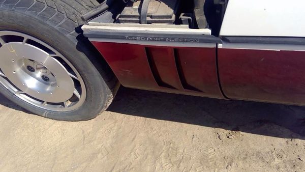 1984-1987 Chevy Corvette C4 Driver Left Side Front Fender Oem 14030218 — photo 5