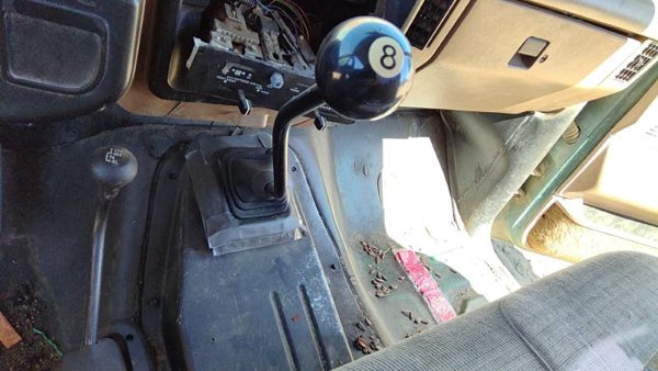1988 Ford F150 Floor Shifter Lever Assembly OEM 4 Speed Manual Transmission Tan — photo 1