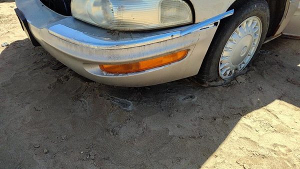 1997-2005 Park Ave Ultra Front Bumper Cover Assembly Oem Silver 25651624 — photo 2