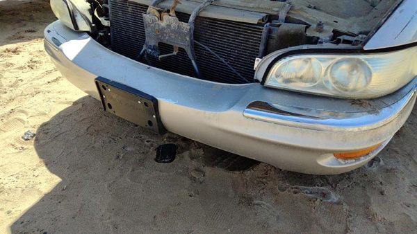 1997-2005 Park Ave Ultra Front Bumper Cover Assembly Oem Silver 25651624 — photo 4