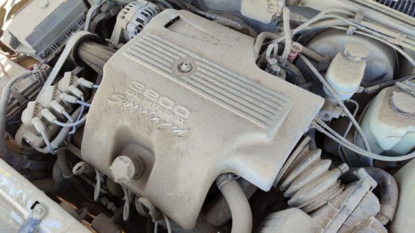 96-05 Park Ave Ultra Engine Cover Top Plastic Shield Oem 3.8L Supercharged — photo 4
