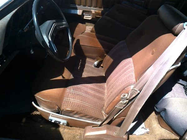 1977 Ford Thunderbird — vehicle photo 4