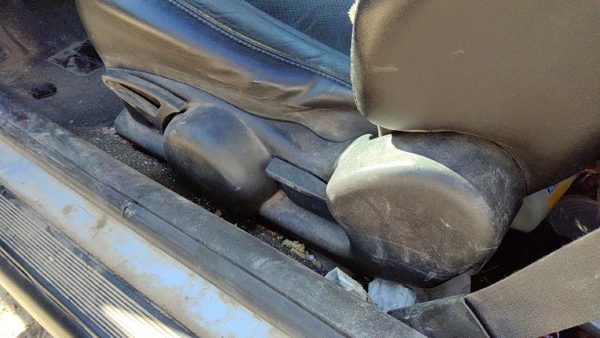 2006 Chevy Cobalt Coupe Driver Left Side Seat Trim Panel Oem 192 Ebony — photo 3