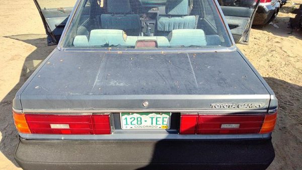 1986 Toyota Camry Trunk/decklid/hatch/tailgate Gray — photo 3