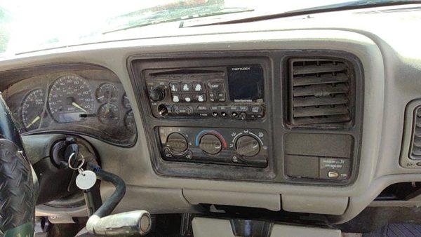 99 Silverado 1500 Trim Bezel Around Speedometer Oem Dash Surround Panel Gray 92D — photo 1