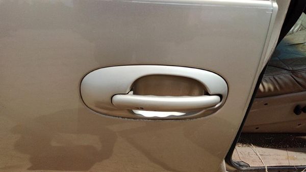 00 Town & Country Passenger Right Rear Outside Door Handle Oem Back Gold — photo 1