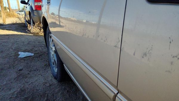 1998 Toyota Camry Rear Door RH Gold 6700333050 — photo 5