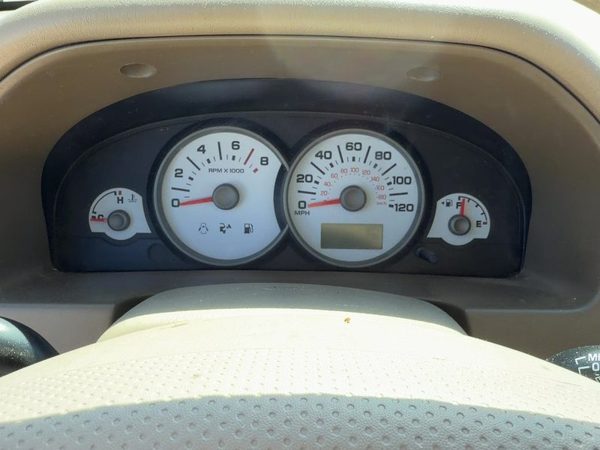 06-07 Ford Escape Speedometer Cluster Instrument Gauges Panel Oem Dash 3.0L Mph — photo 4