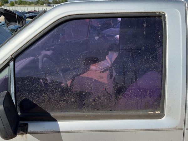1988-1993 Isuzu Pup Driver Left Front Side Window Door Glass Oem 8971500950 — photo 1