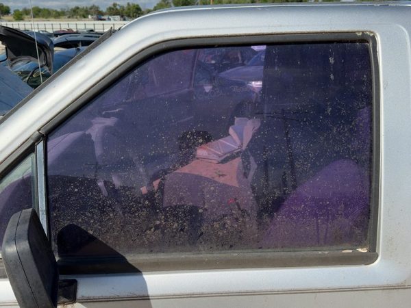 1988-1993 Isuzu Pup Driver Left Front Side Window Door Glass Oem 8971500950 — photo 4