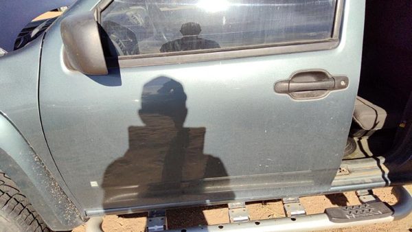 2006 GMC Canyon Front Door LH Stealth Gray 46U — photo 3
