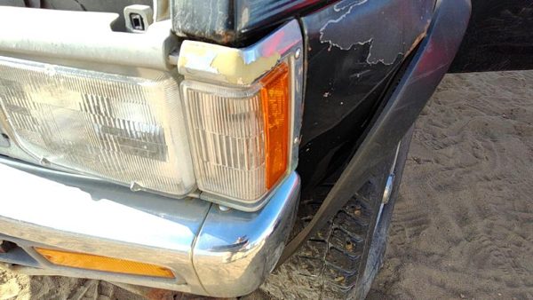 93-95 Pathfinder Nissan Pathfinder Passenger Right Front Turn Signal Light Lamp — photo 1