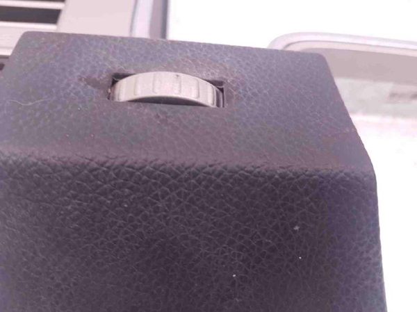 2007-2014 Lincoln Navigator Trim Bezel Around Speedometer Dash Surround Panel — photo 7