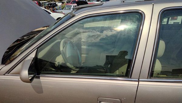 1994-1999 Cadillac Deville Driver Left Front Side Window Door Glass Oem 20753361 — photo 1