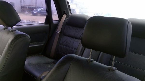 1991 Mitsubishi Galant Headrest LH — photo 3