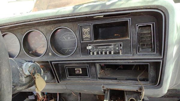 1984-1986 Dodge Ram W250 Trim Bezel Around Speedometer Oem Dash Surround Panel — photo 3