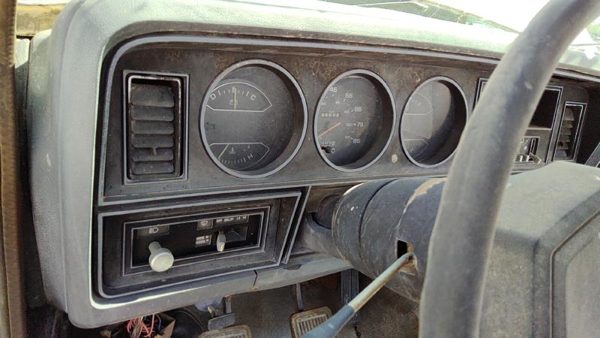 1984-1986 Dodge Ram W250 Trim Bezel Around Speedometer Oem Dash Surround Panel — photo 5