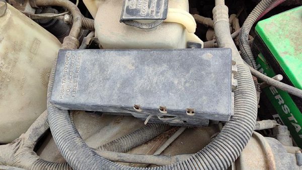 1992 Jeep Cherokee Engine Fuse Box Power Distribution Panel Oem 4.0L — photo 2