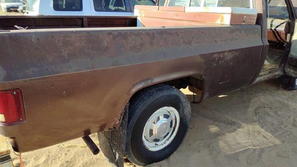 1983 GMC Sierra Pickup Box/bed Assembly — photo 5