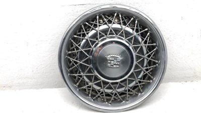 1980-1984 Deville Sedan Hub Cap Wheel Cover Oem #1 01622897