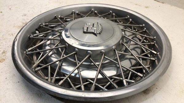 1980-1984 Deville Sedan Hub Cap Wheel Cover Oem #1 01622897 — photo 12