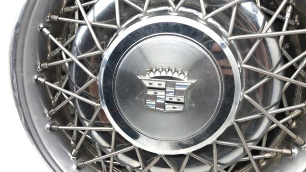 1980-1984 Deville Sedan Hub Cap Wheel Cover Oem #1 01622897 — photo 6