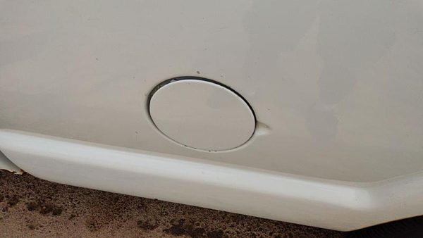 96-03 S10 Pickup Fuel Tank Door With Hinge Gas Lid Oem Filler White 50U 15023050 — photo 3