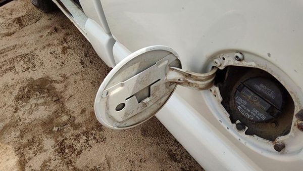 96-03 S10 Pickup Fuel Tank Door With Hinge Gas Lid Oem Filler White 50U 15023050 — photo 7