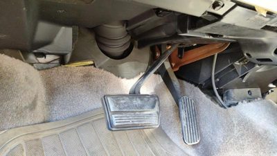 1999-2005 Pontiac Grand Am Gas And Brake Pedal Assembly Automatic Transmission