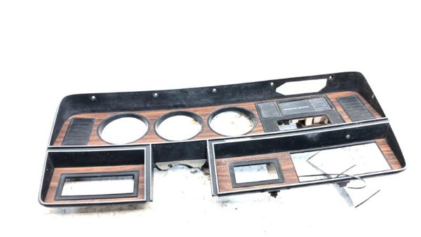 1986-1989 Dodge Ram D100 Trim Bezel Around Speedometer Oem Dash Surround Panel — photo 1