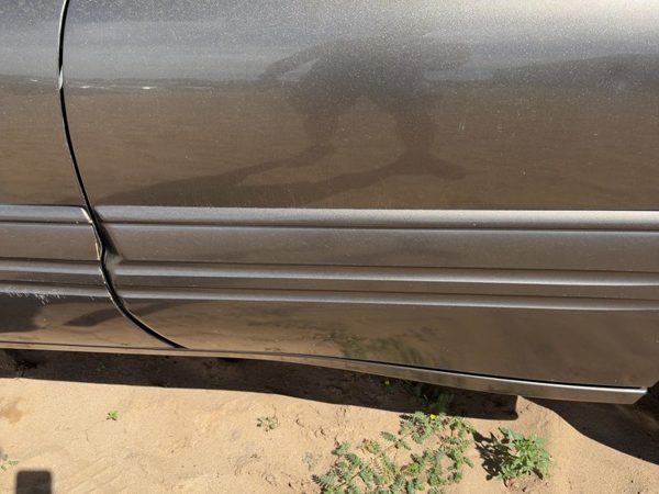 1999 Pontiac Bonneville Driver Left Rear Moulding From Door Oem Back Gold — photo 3