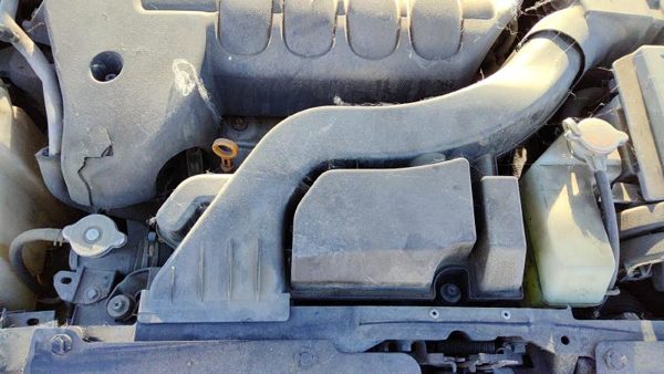 07-11 Altima Complete Air Intake Cleaner Filter Box Housing Wth Tube 2.5l Hybrid — photo 2