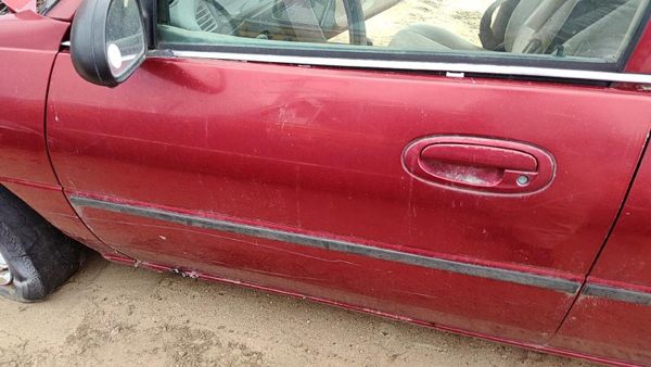 1997 Ford Escort Front Door LH Red — photo 1