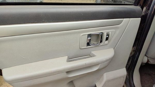 07-09 Grand Vitara Xl-7 Driver Left Rear Door Trim Panel With Switches Back Gray — photo 4