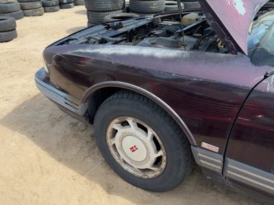 1992-1998 Olds Eighty Eight Driver Left Front Fender Oem Maroon 25663637