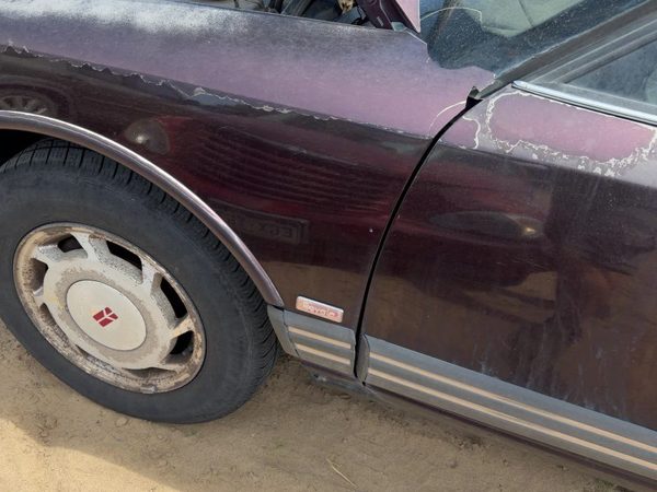 1992-1998 Olds Eighty Eight Driver Left Front Fender Oem Maroon 25663637 — photo 2