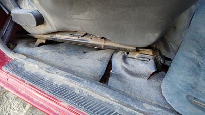 1995-1997 Nissan Hardbody Passenger Right Seat Track Manual Slide Unit Oem