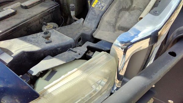 2003 Ford F350 Sd Pickup Header Panel — photo 3