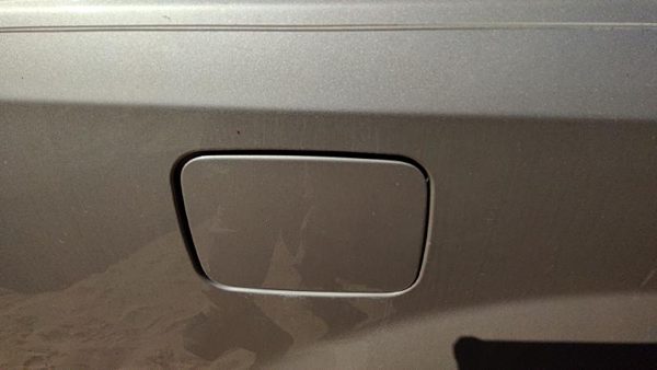 03-07 Cadillac Cts Fuel Tank Door With Hinge Gas Lid Oem Filler Sand Storm 61U — photo 2