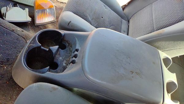 2001-2004 Ford F150 Center Console Assembly Oem Arm Rest Fold Down Gray — photo 2