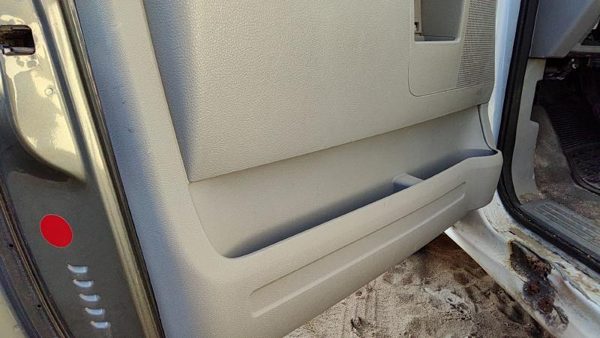 06-07 Ford Freestar Driver Left Front Door Trim Panel With Master Switch Gray — photo 8