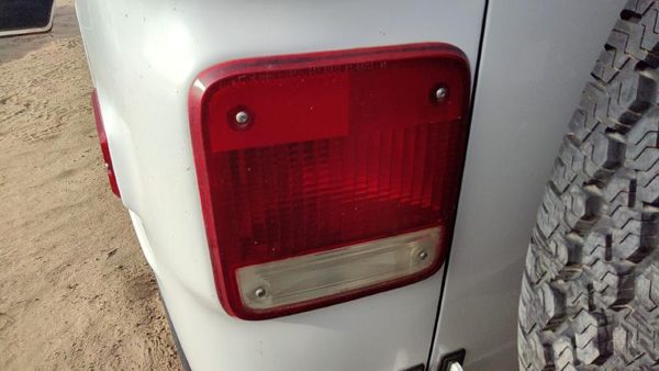 1985-1996 Gmc Van 3500 Driver Left Tail Light Brake Lamp Oem Rear 05977496 — photo 1