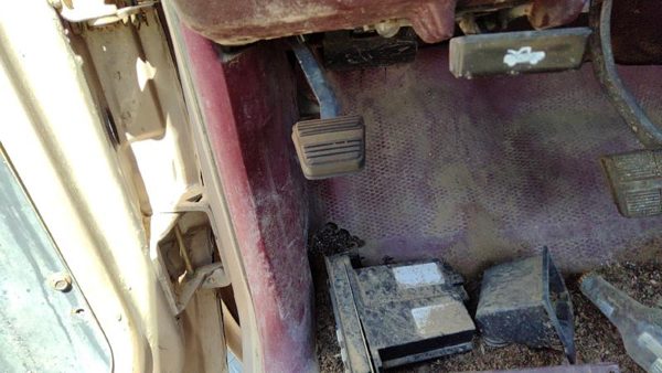 88-94 Gmc Sierra 2500 Parking Brake Pedal Assembly Oem Complete Emergency Unit — photo 4