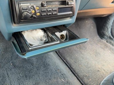 1985-1988 Oldsmobile 98 Ash Tray Assembly Oem Slide Out Dash Blue 25532007