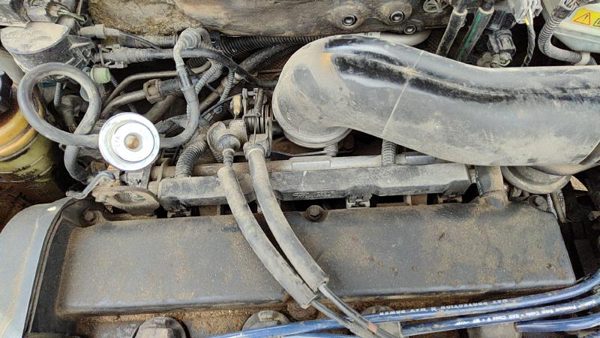 00-04 Focus Station Wagon Complete Fuel Rail With Injectors Set Loaded 2.0L Dohc — photo 2