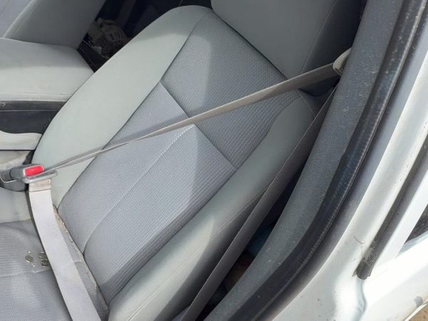 05-11 Dodge Dakota Driver Left Front Seat Belt Retractor Oem Shoulder Gray P9D5 — photo 2