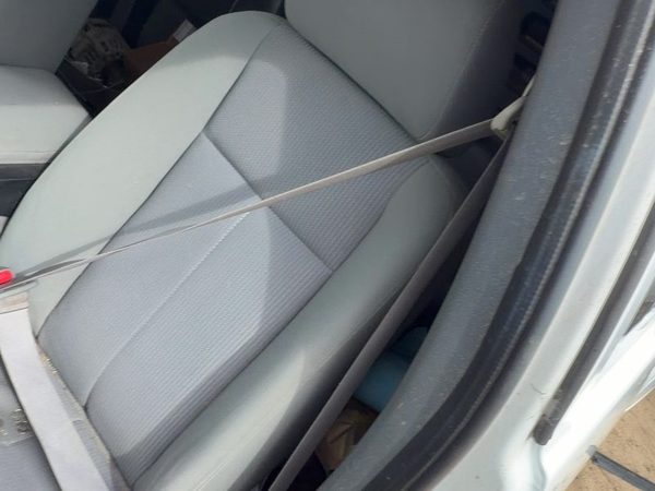 05-11 Dodge Dakota Driver Left Front Seat Belt Retractor Oem Shoulder Gray P9D5 — photo 4