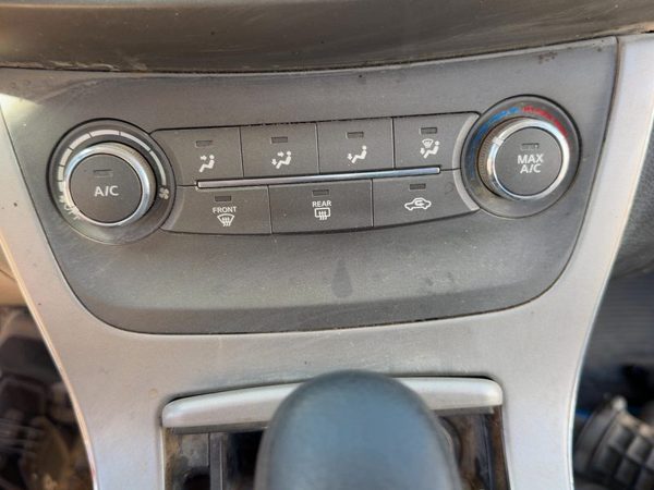 2014 Nissan Sentra Heater A/c Control — photo 3
