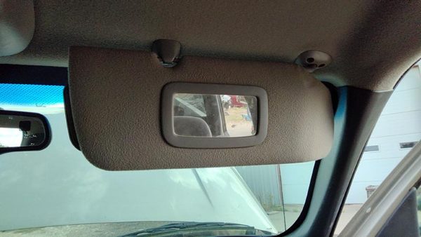 2000-2002 Sierra 2500 Hd Passenger Right Sun Visor Oem Graphite 12d 15069546 — photo 2