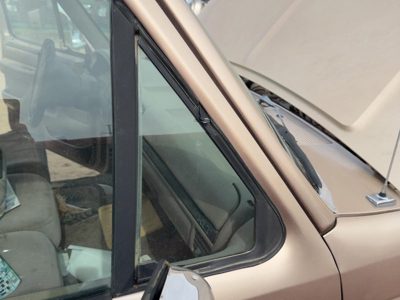 92-97 F250 Passenger Right Front Vent Window Small Door Glass With Frame Oem